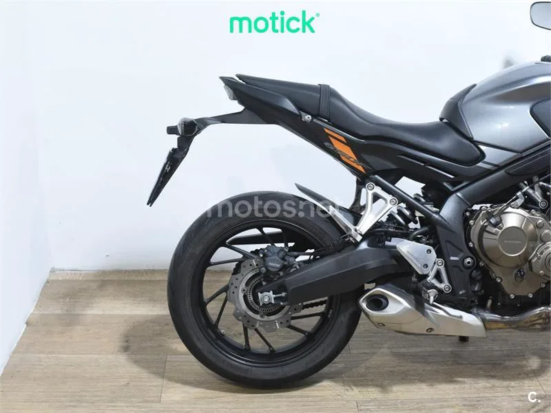 Honda CB 650 F – Vista 3