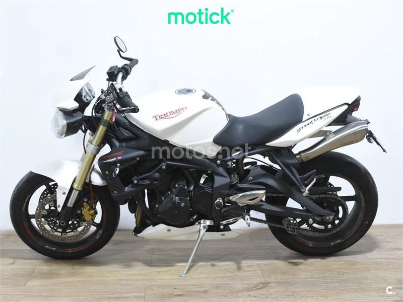 Triumph Street Triple – Vista 7