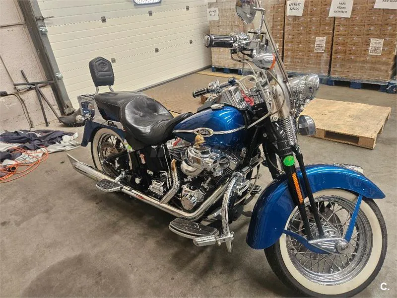 Harley-Davidson CVO Softail Springer – Vista 2