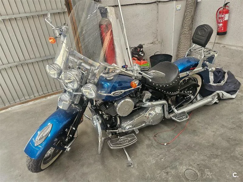 Harley-Davidson CVO Softail Springer – Vista 3