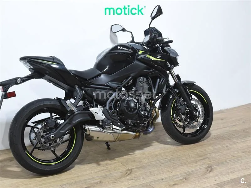 Kawasaki Z650 – Vista 10