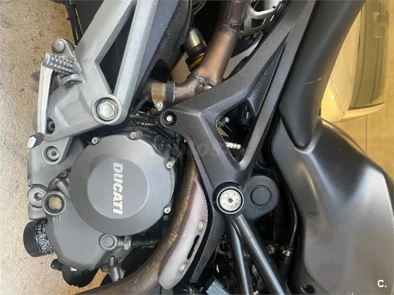 Ducati Monster 696 – Vista 5