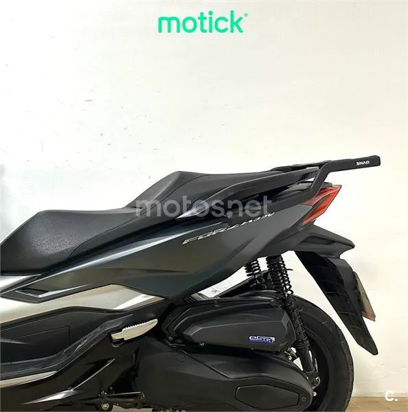 Honda Forza 350 – Vista 7