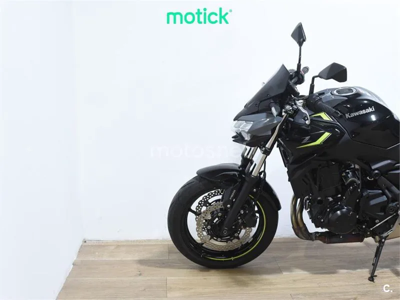 Kawasaki Z650 – Vista 8