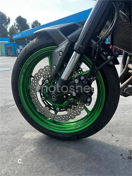 Kawasaki Z 900 – Vista 3