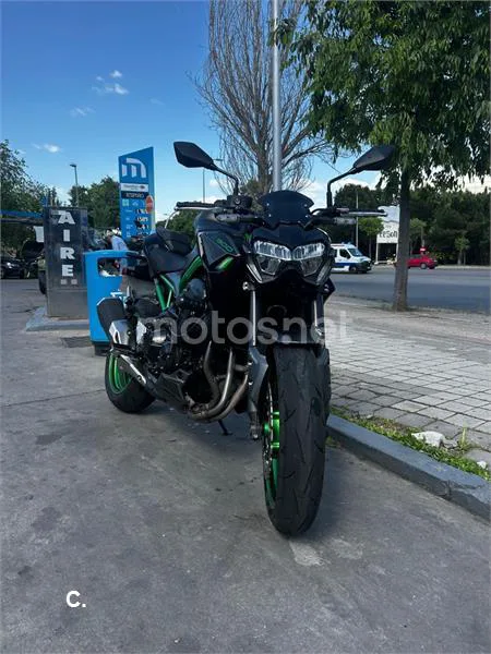 Kawasaki Z 900 – Vista 6
