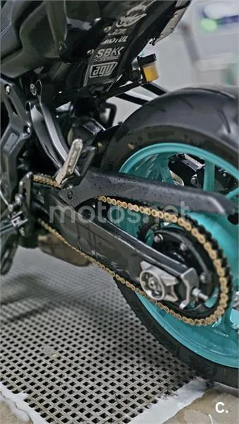 Yamaha MT-07 - Vista 8