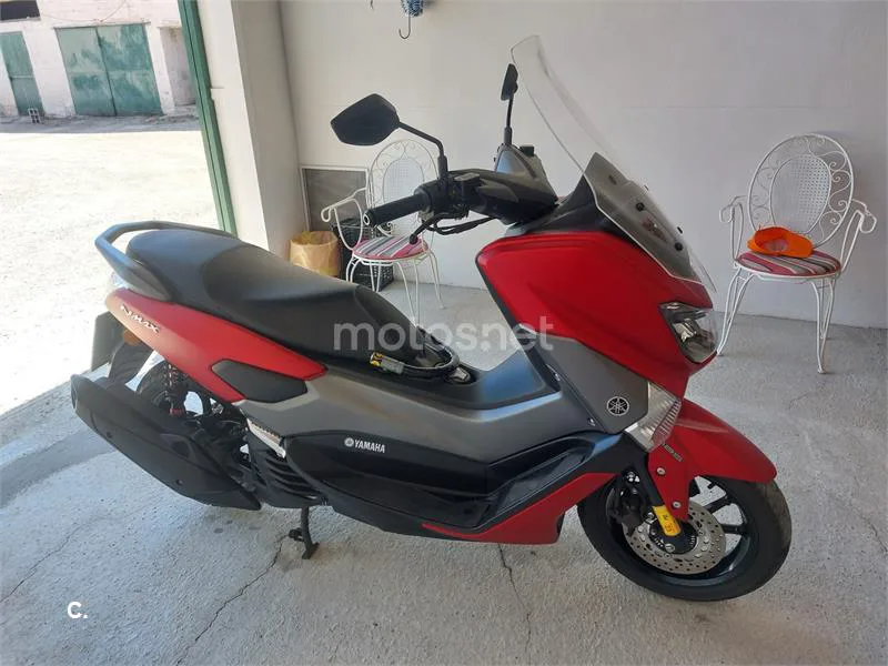 Yamaha NMAX – Vista 4