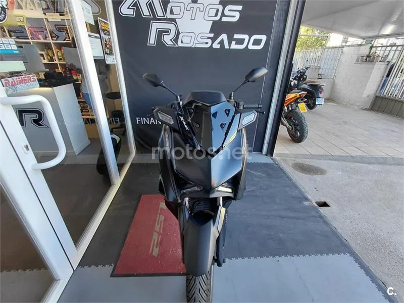 Yamaha XMAX 300 – Vista 4