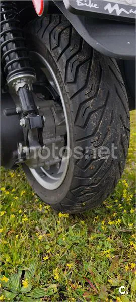 Piaggio MP3 – Vista 4