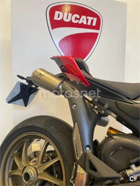 Ducati Panigale V4 – Vista 17