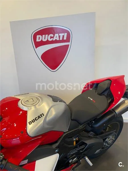 Ducati Panigale V4 – Vista 4