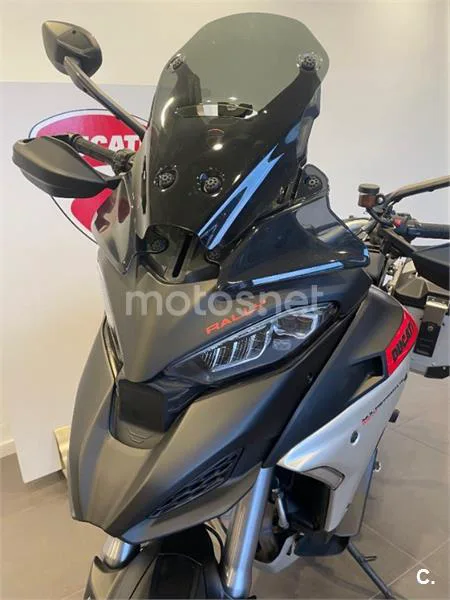 Ducati Multistrada V4 – Vista 3