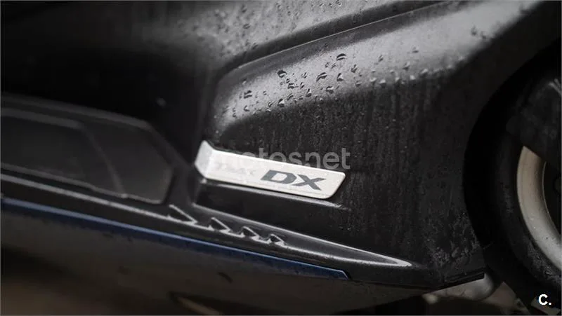 Yamaha TMAX – Vista 21