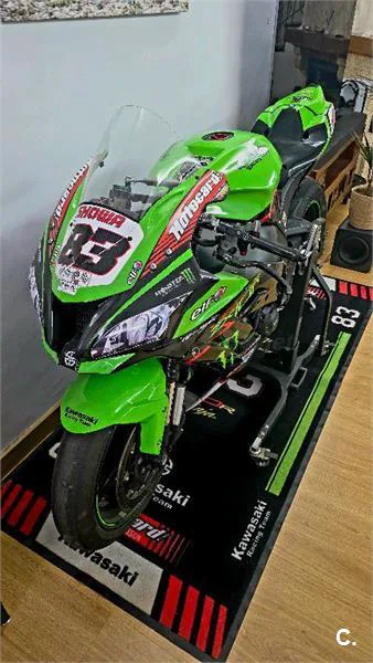 Kawasaki ZX-10R – Vista 5