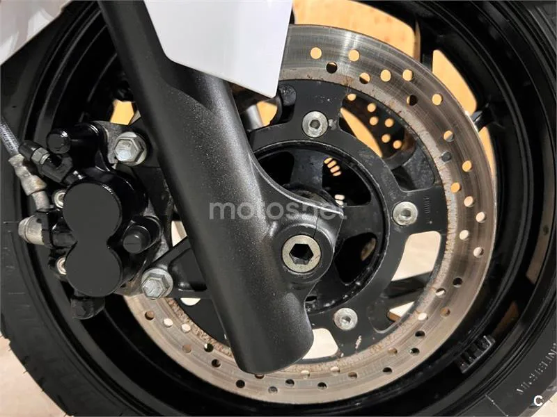 Suzuki Burgman 400 – Vista 33