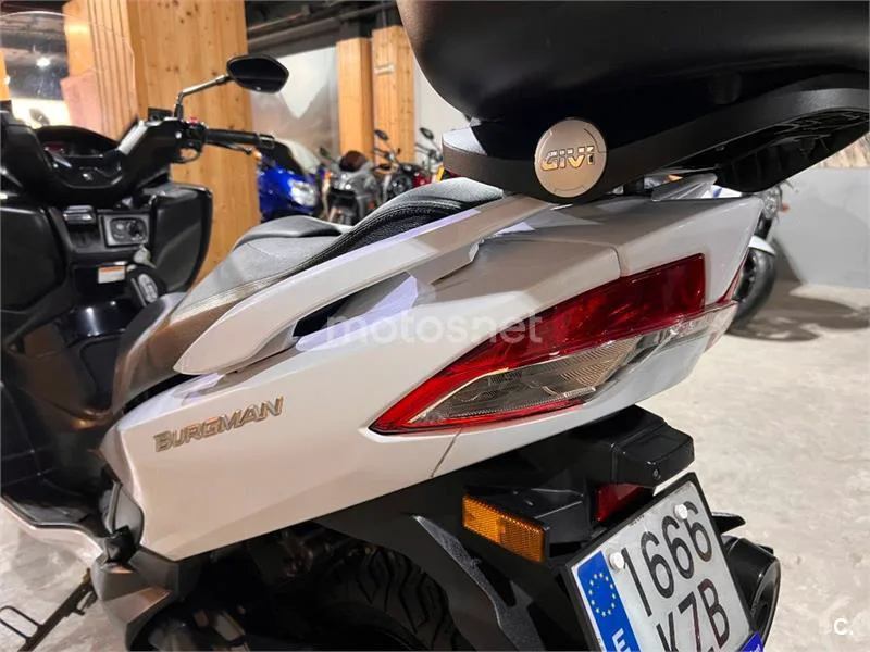 Suzuki Burgman 400 – Vista 57
