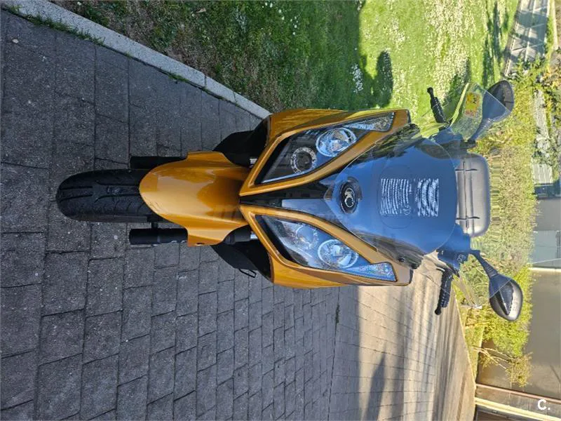 Kymco Super Dink 125i – Vista 2