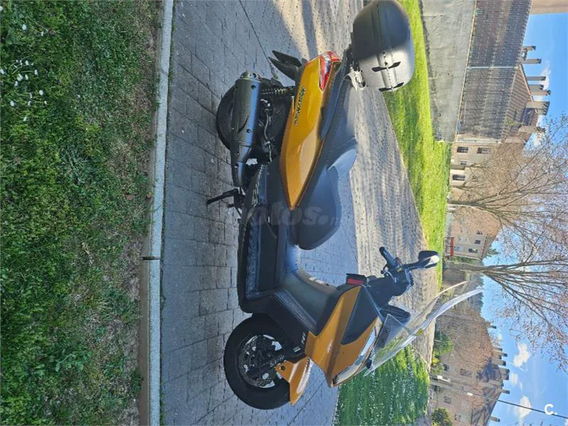 Kymco Super Dink 125i – Vista 3