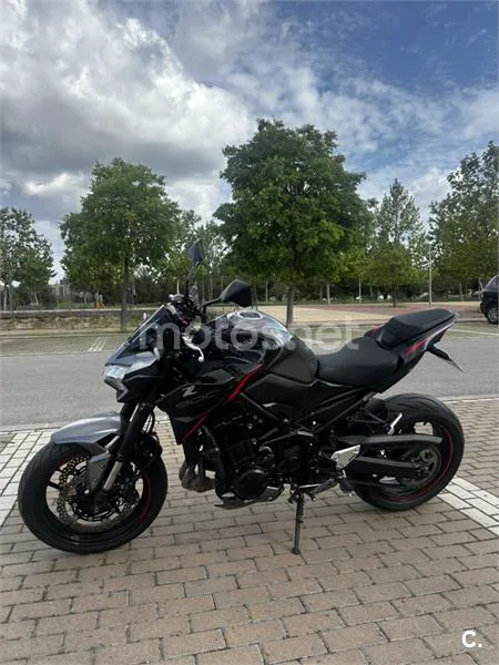 Kawasaki Z 900 – Vista 2