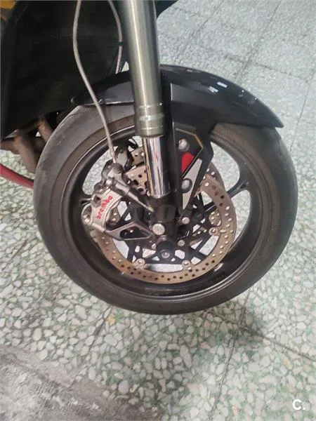 Triumph Street Triple 765 – Vista 2