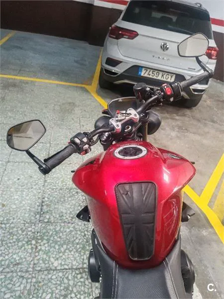 Triumph Street Triple 765 – Vista 7