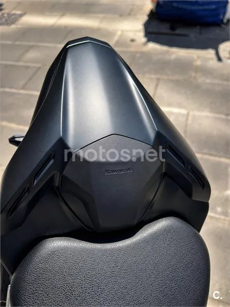 Kawasaki Z 900 – Vista 8