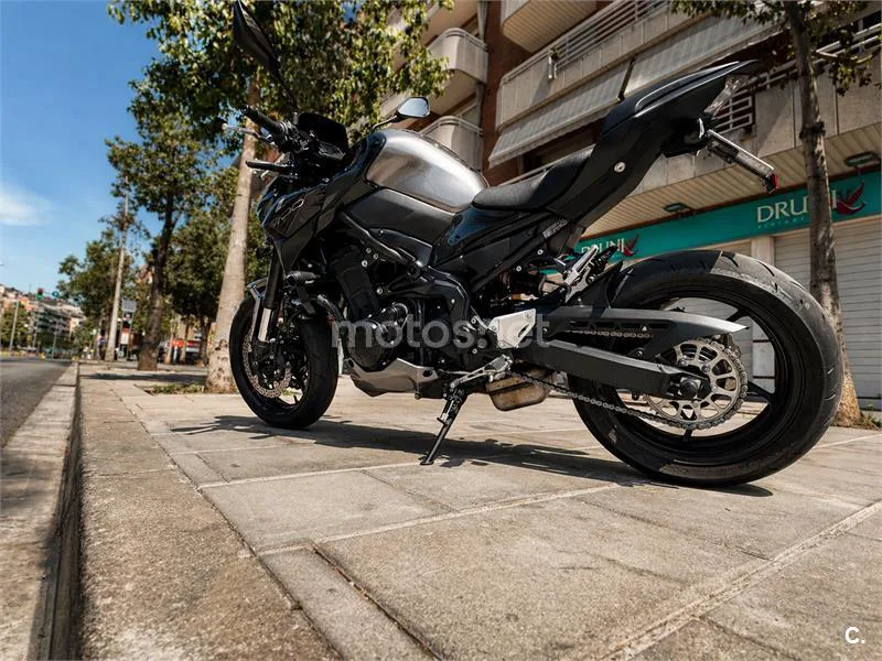 Kawasaki Z 900 – Vista 9