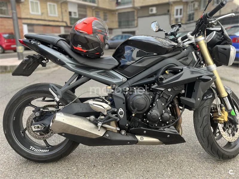 Triumph Street Triple – Vista 4