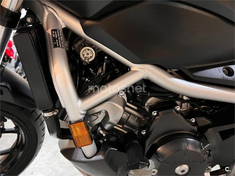 Honda NC 750 S – Vista 76