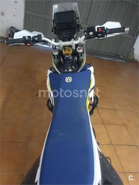 Husqvarna 701 Enduro – Vista 4