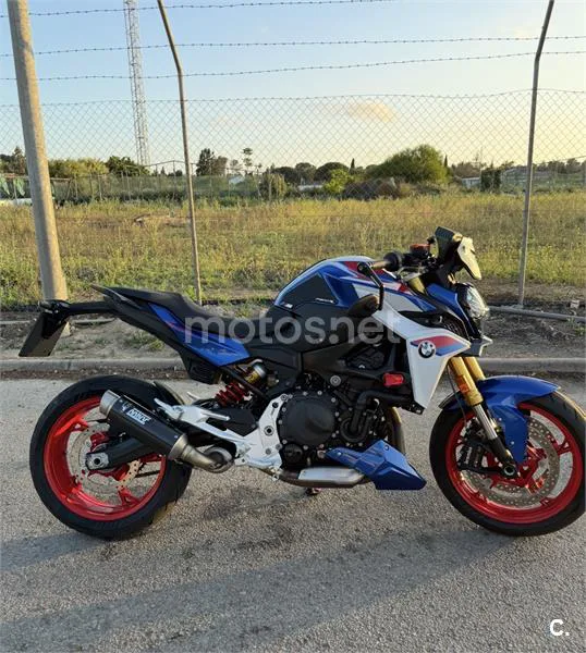 BMW F 900 R – Vista 2