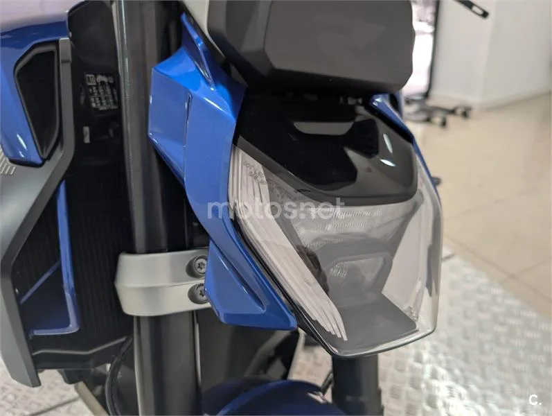 BMW R 1300 R – Vista 12