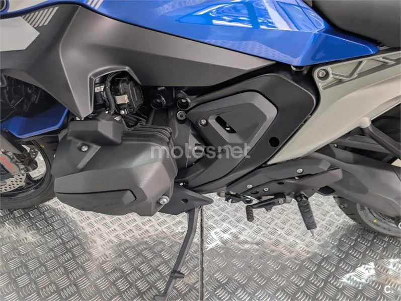 BMW R 1300 R – Vista 18