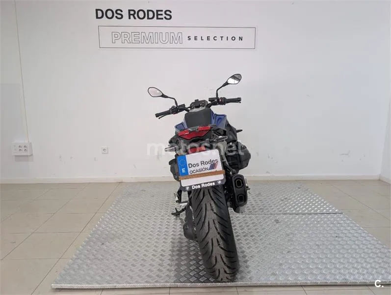 BMW R 1300 R – Vista 8