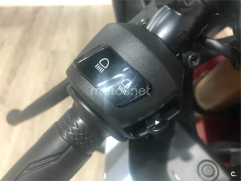 Yamaha R125 – Vista 7