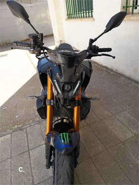 Yamaha MT-09 – Vista 2