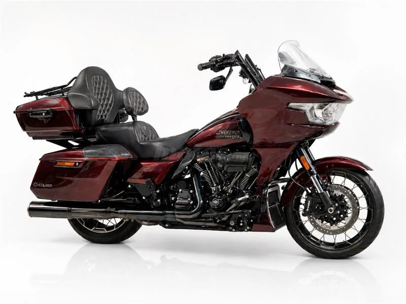 Harley-Davidson CVO Road Glide – Vista 8