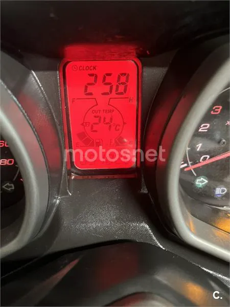 Yamaha XMAX 400 – Vista 6