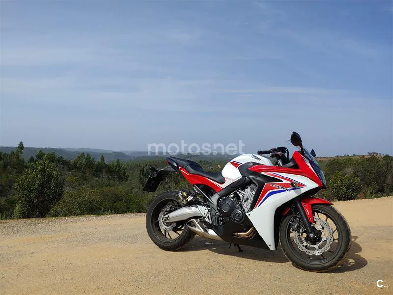 Honda CBR 650F – Vista 12