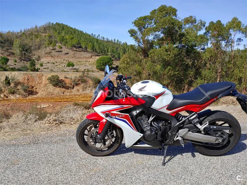 Honda CBR 650F – Vista 18