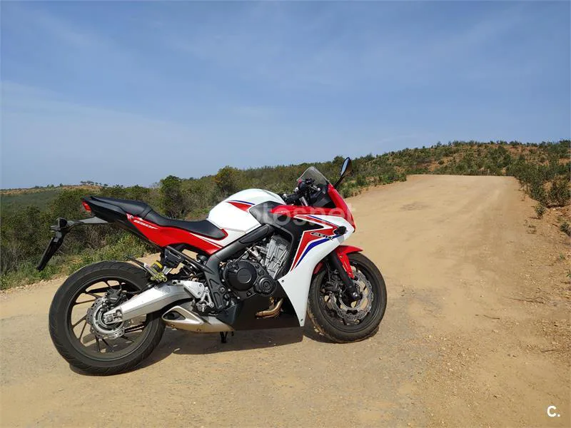 Honda CBR 650F – Vista 3