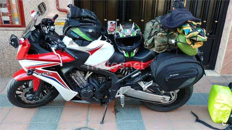 Honda CBR 650F – Vista 25