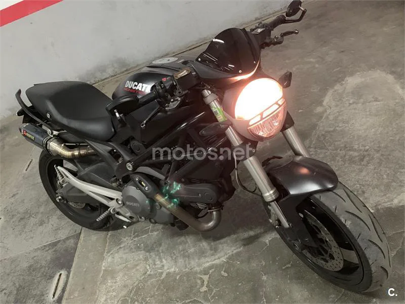 Ducati Monster 696 – Vista 2