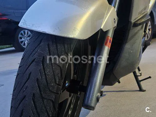 Yamaha XMAX 250 - Vista 3