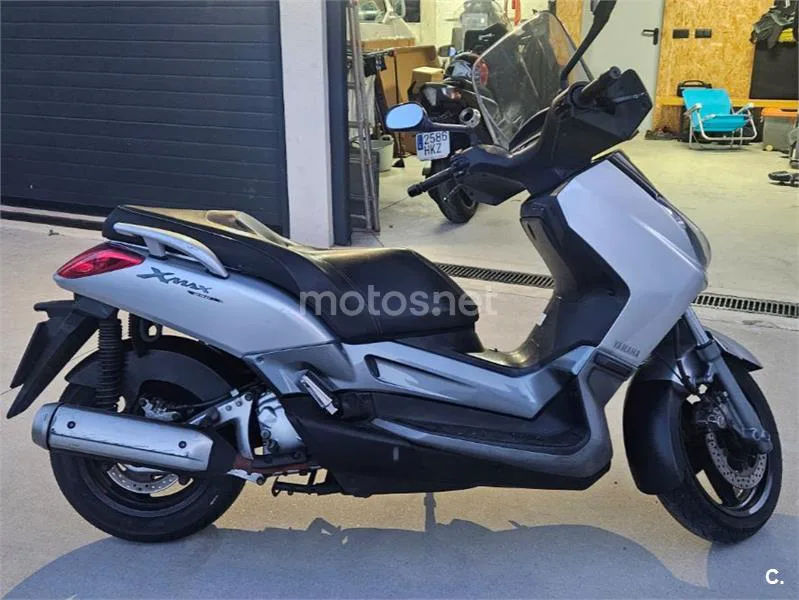 Yamaha XMAX 250 - Vista 5