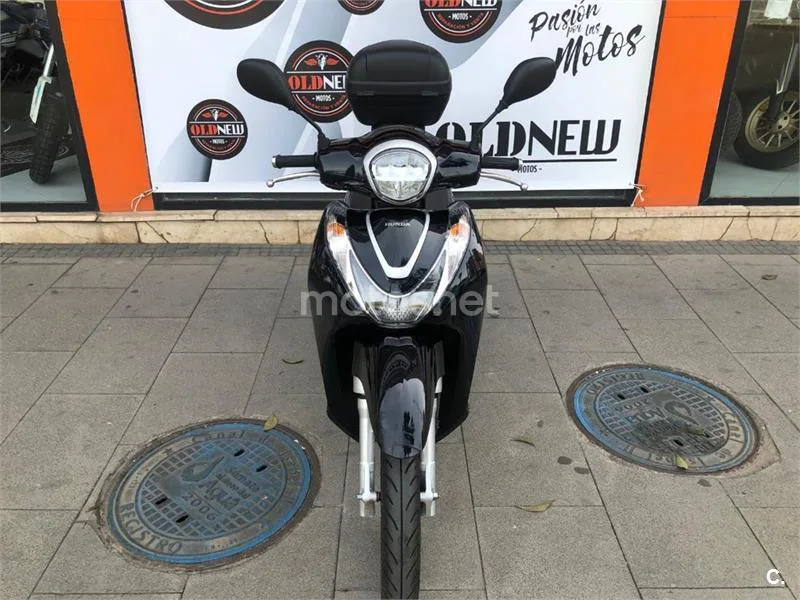 Honda SH 125i – Vista 13