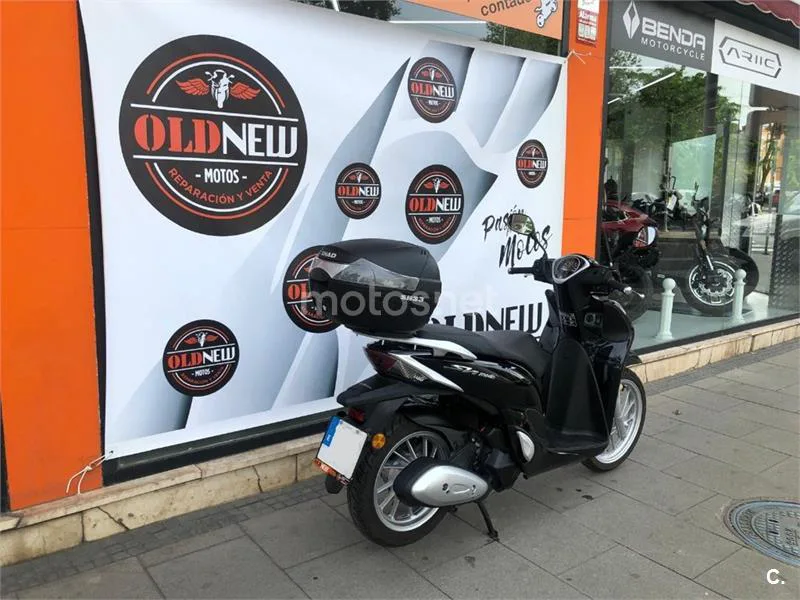Honda SH 125i – Vista 4