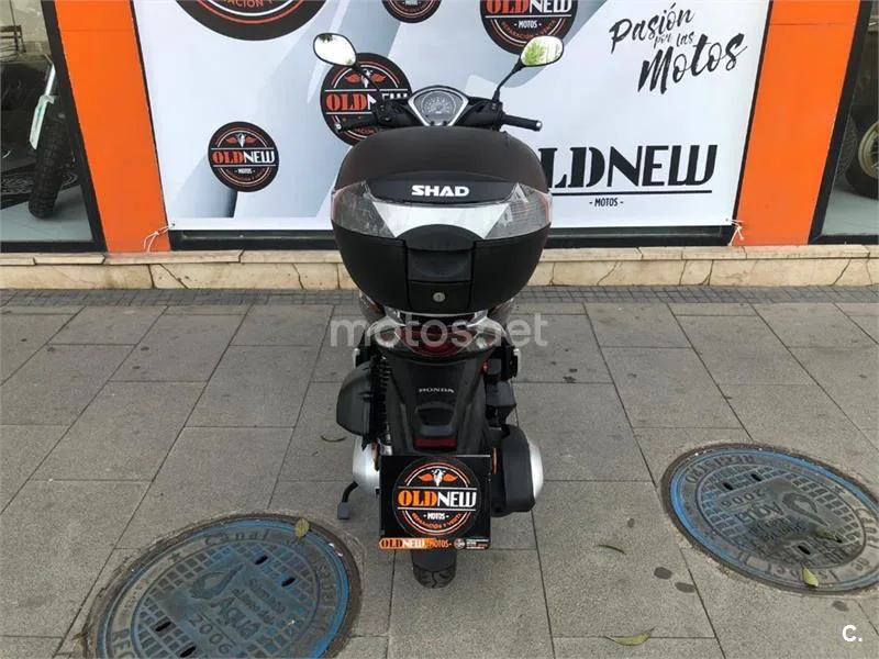 Honda SH 125i – Vista 9