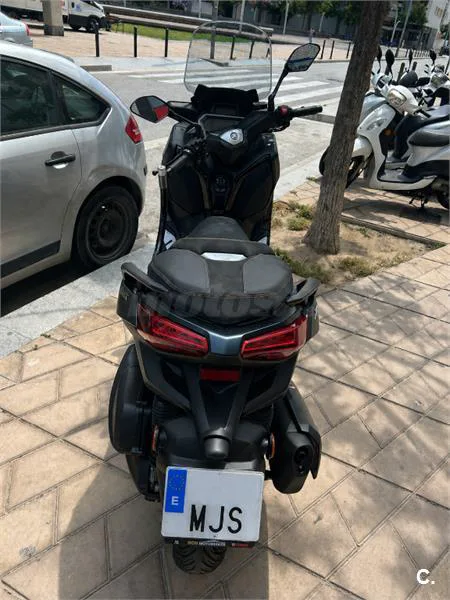 Yamaha XMAX 300 – Vista 4